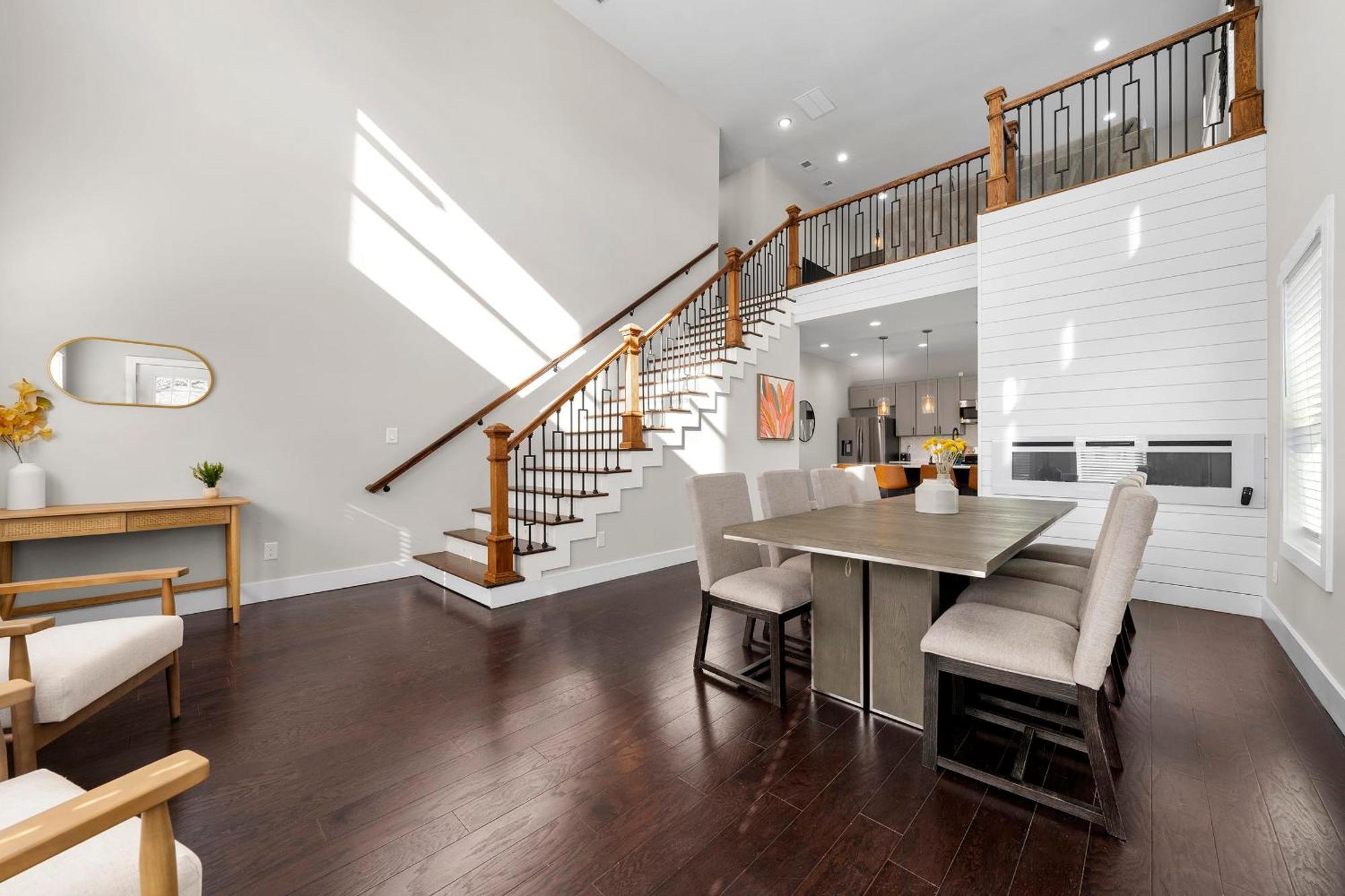 Family Friendly New Luxury Home Centrally Located アトランタ エクステリア 写真